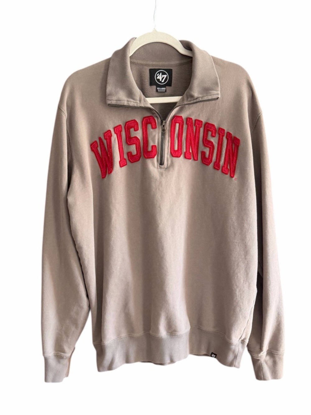47 BRAND Wisconsin Badgers Striker‎ 1/4 Zip Sweatshirt Taupe XXL